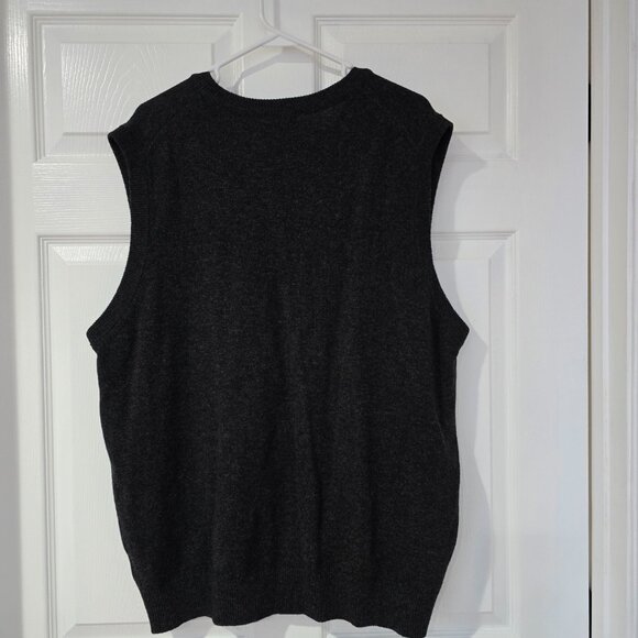 L.L. Bean Men's 100% Lambs Wool V-Neck Pullover Sweater Vest Dark Gray Sz XL-Reg - Picture 5 of 7